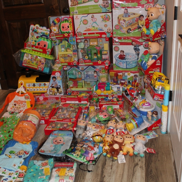 Everything cocomelon bundle see pictures - Picture 2 of 9